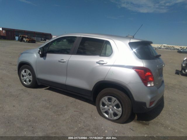 Photo 2 VIN: KL7CJKSBXHB168830 - CHEVROLET TRAX 