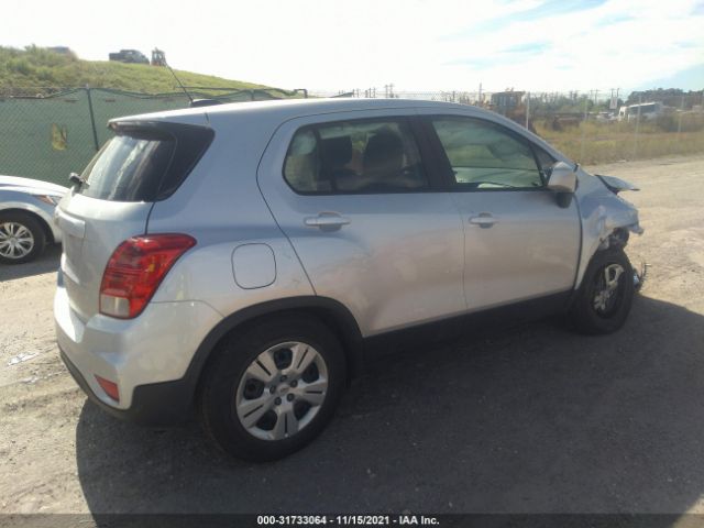 Photo 3 VIN: KL7CJKSBXHB168830 - CHEVROLET TRAX 