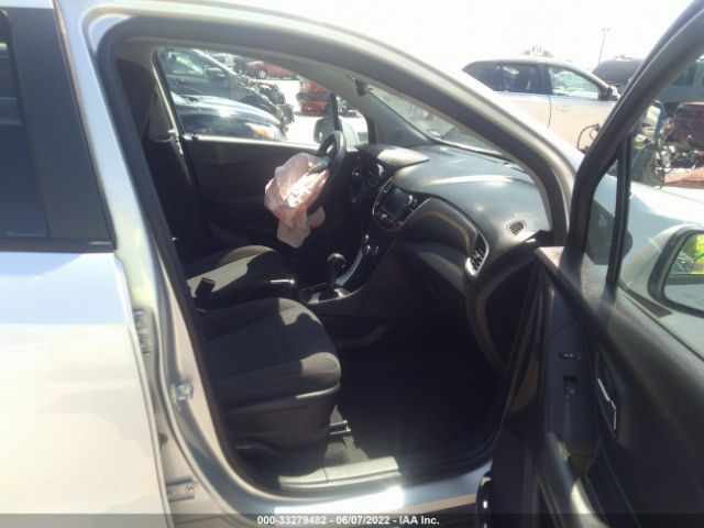 Photo 4 VIN: KL7CJKSBXHB187085 - CHEVROLET TRAX 