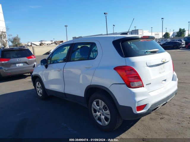 Photo 2 VIN: KL7CJKSBXJB535134 - CHEVROLET TRAX 