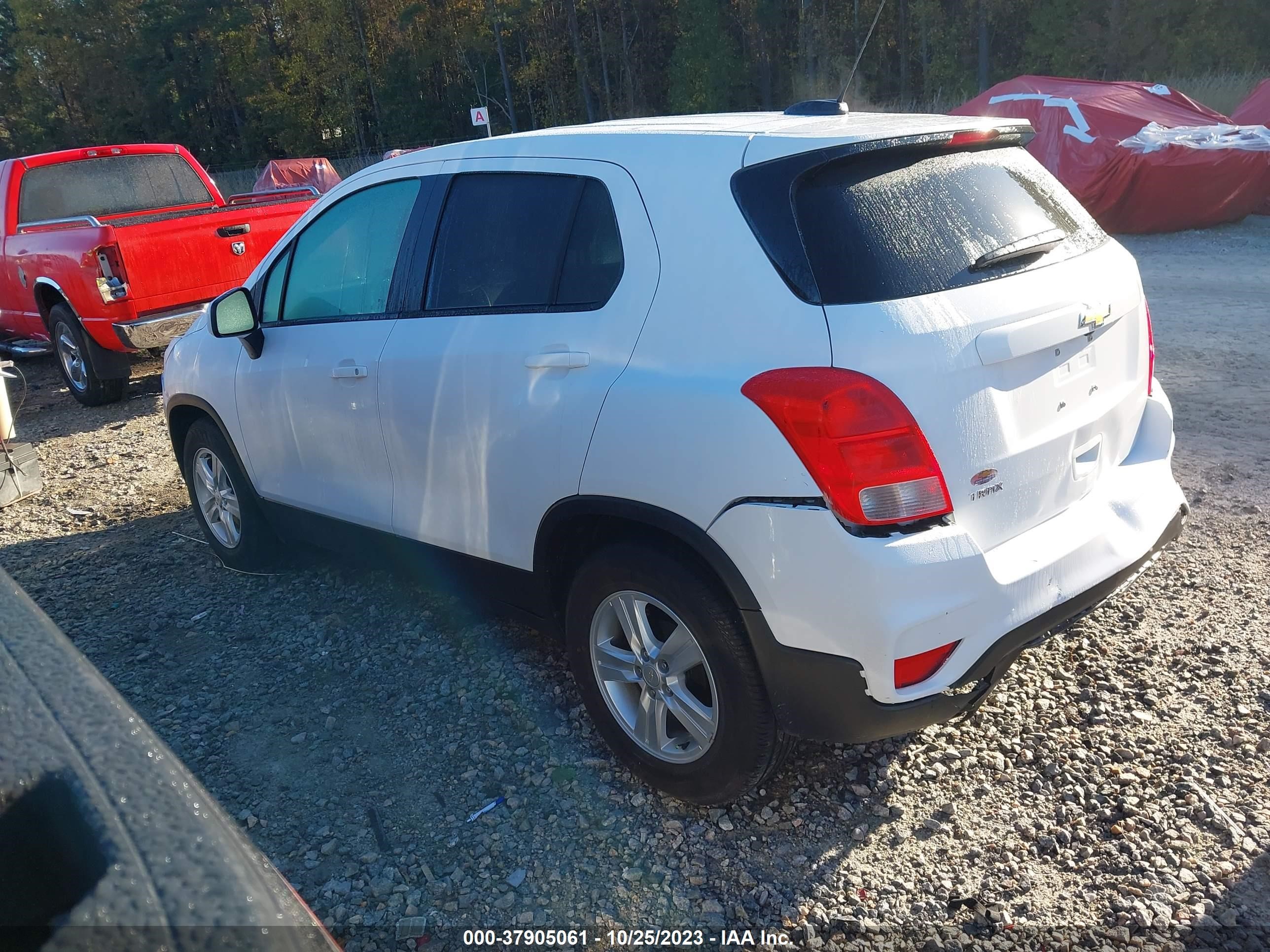 Photo 2 VIN: KL7CJKSM6NB525921 - CHEVROLET TRAX 