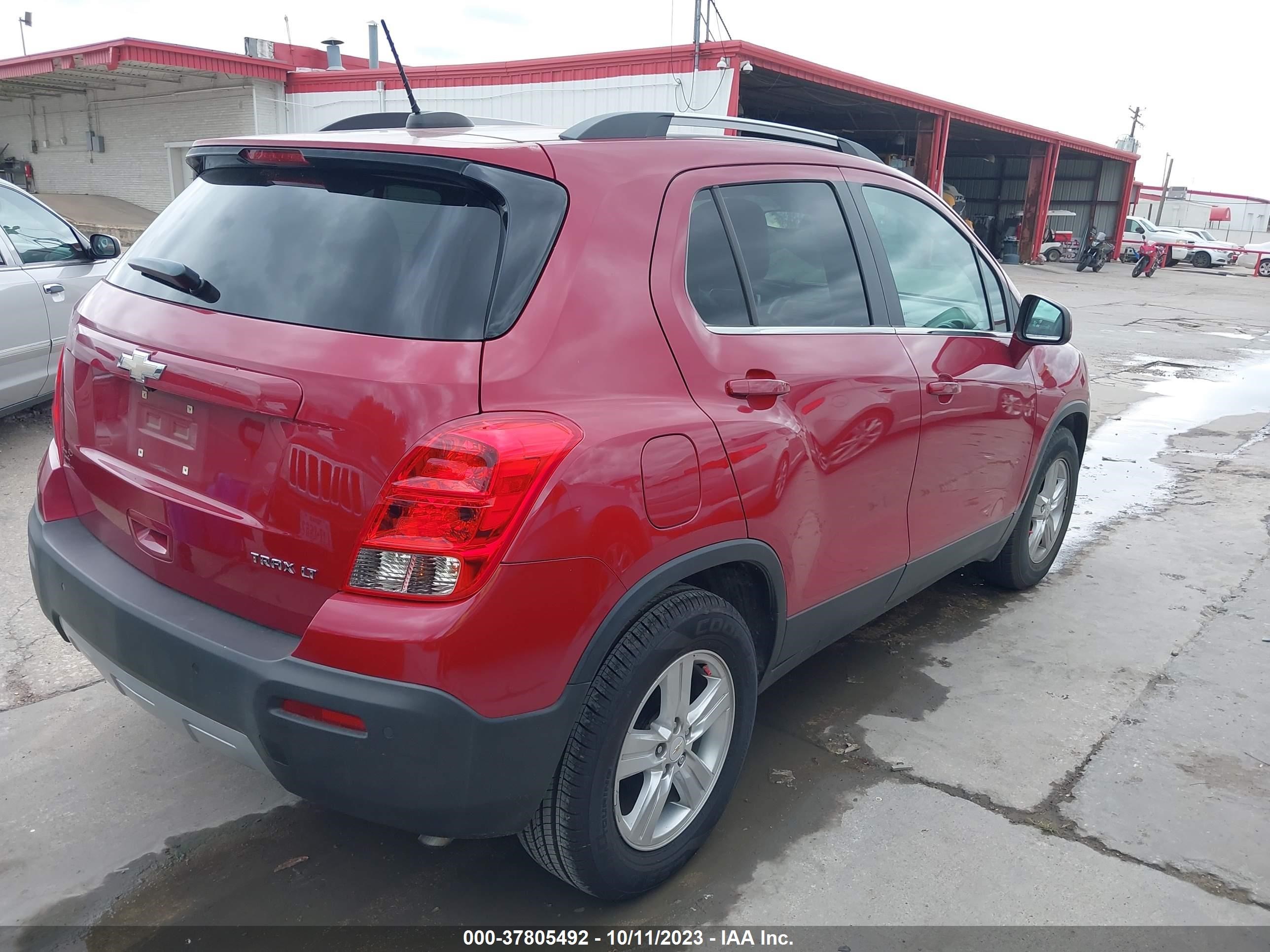 Photo 3 VIN: KL7CJLSB0FB232005 - CHEVROLET TRAX 