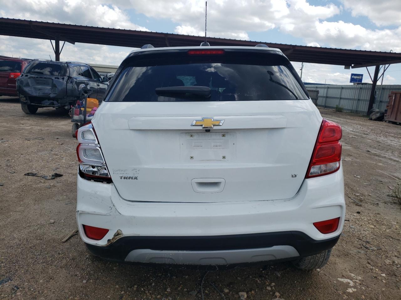 Photo 5 VIN: KL7CJLSB0JB637497 - CHEVROLET TRAX 