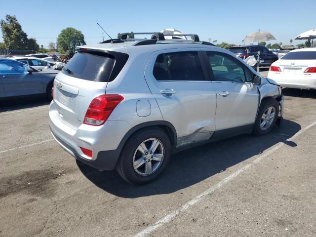 Photo 2 VIN: KL7CJLSB0JB690409 - CHEVROLET TRAX 1LT 