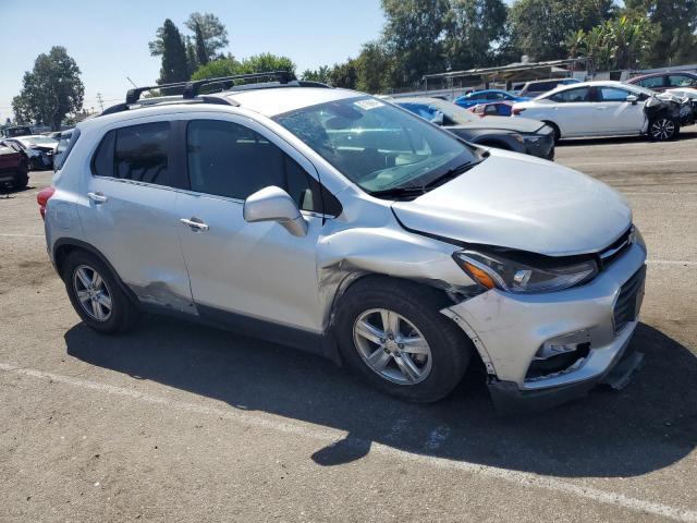 Photo 3 VIN: KL7CJLSB0JB690409 - CHEVROLET TRAX 1LT 