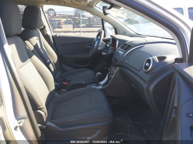 Photo 4 VIN: KL7CJLSB1FB239027 - CHEVROLET TRAX 