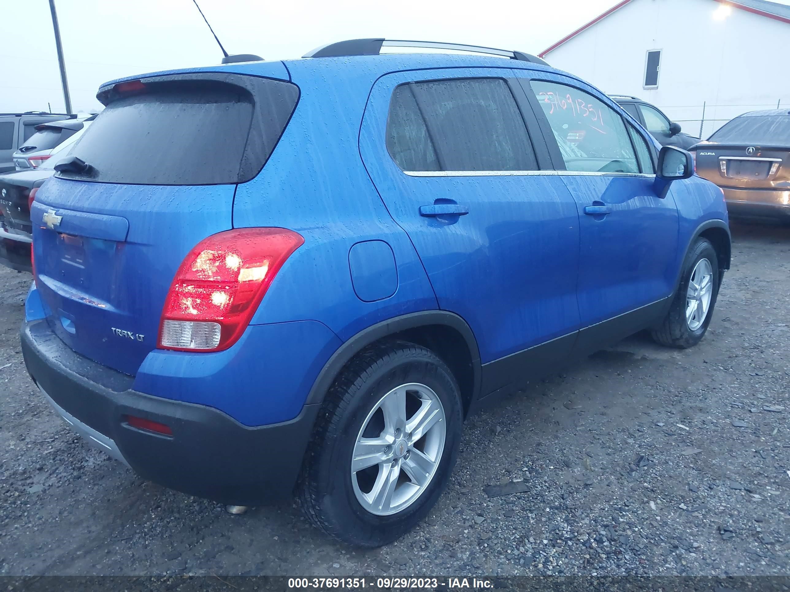 Photo 3 VIN: KL7CJLSB1GB536638 - CHEVROLET TRAX 