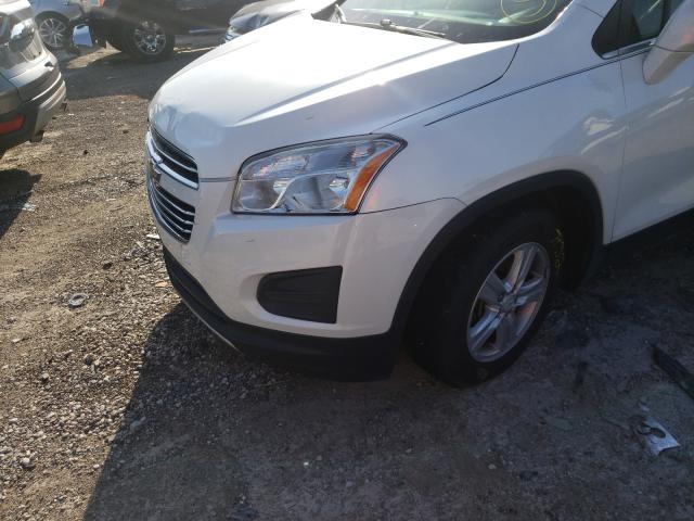 Photo 8 VIN: KL7CJLSB1GB553407 - CHEVROLET TRAX 1LT 