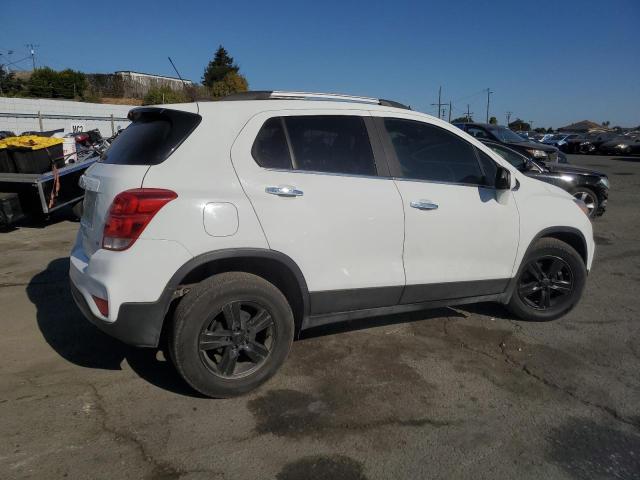 Photo 2 VIN: KL7CJLSB1JB562244 - CHEVROLET TRAX 1LT 