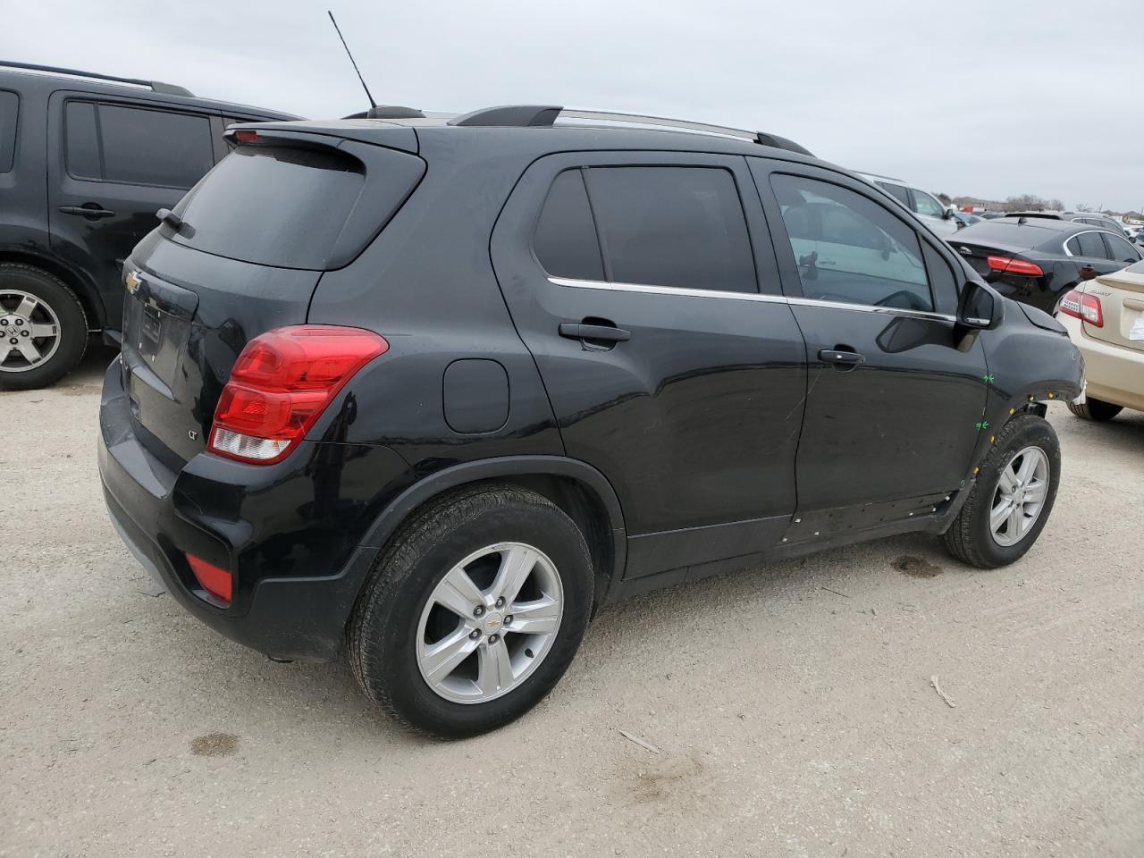 Photo 2 VIN: KL7CJLSB2LB317391 - CHEVROLET TRAX 