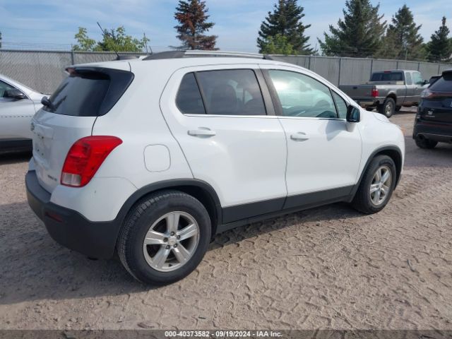 Photo 3 VIN: KL7CJLSB3GB673094 - CHEVROLET TRAX 