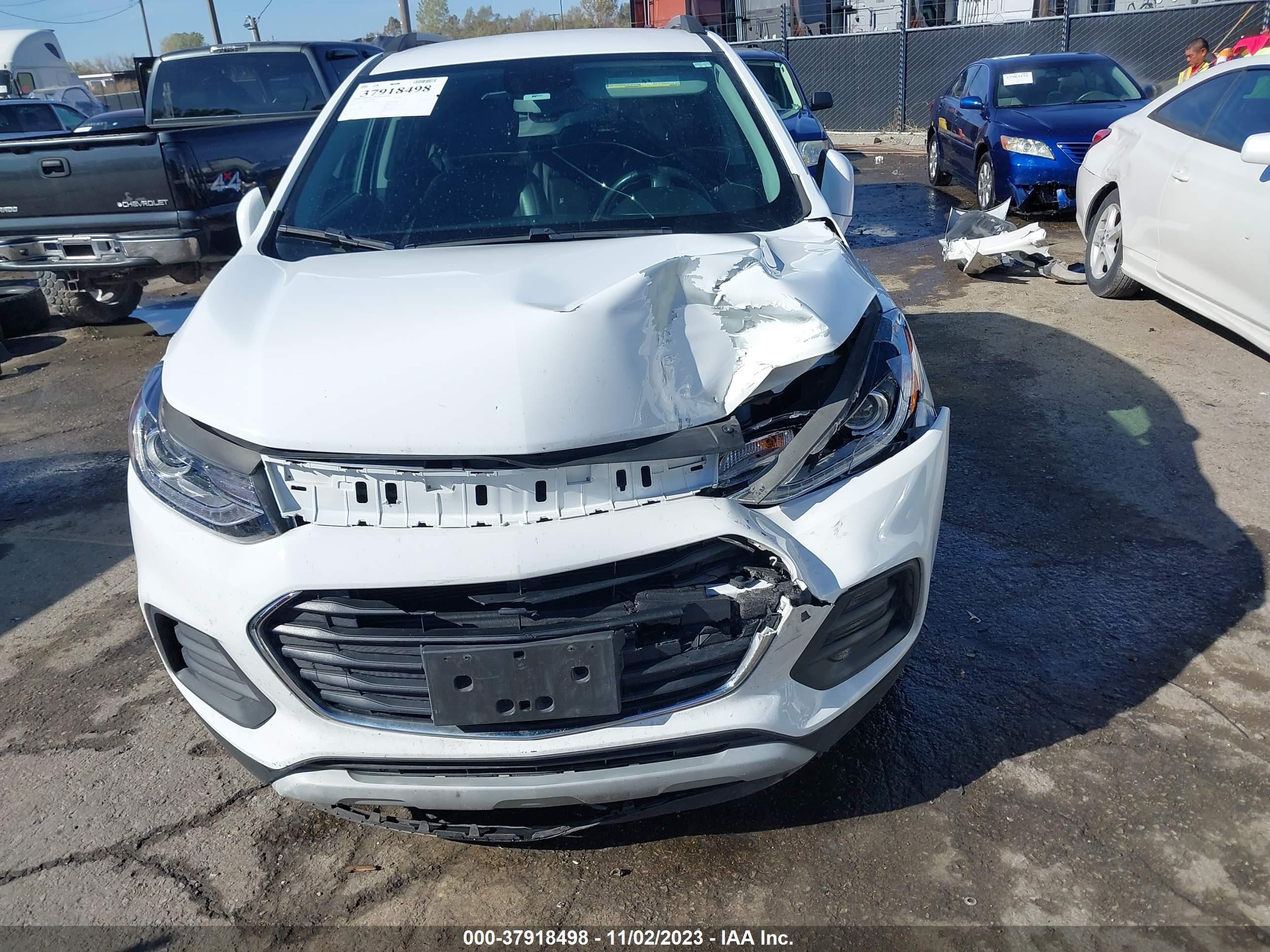 Photo 5 VIN: KL7CJLSB3KB963909 - CHEVROLET TRAX 