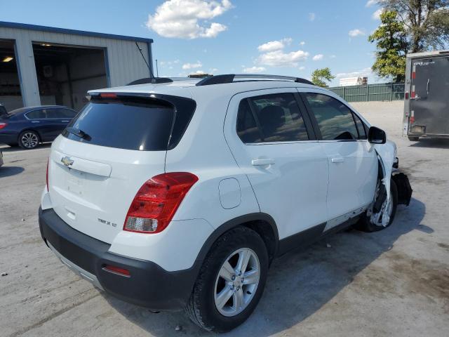 Photo 3 VIN: KL7CJLSB4GB681639 - CHEVROLET TRAX 1LT 