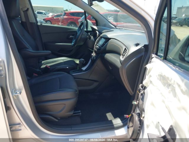 Photo 4 VIN: KL7CJLSB4HB193972 - CHEVROLET TRAX 