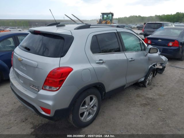 Photo 3 VIN: KL7CJLSB4JB658997 - CHEVROLET TRAX 