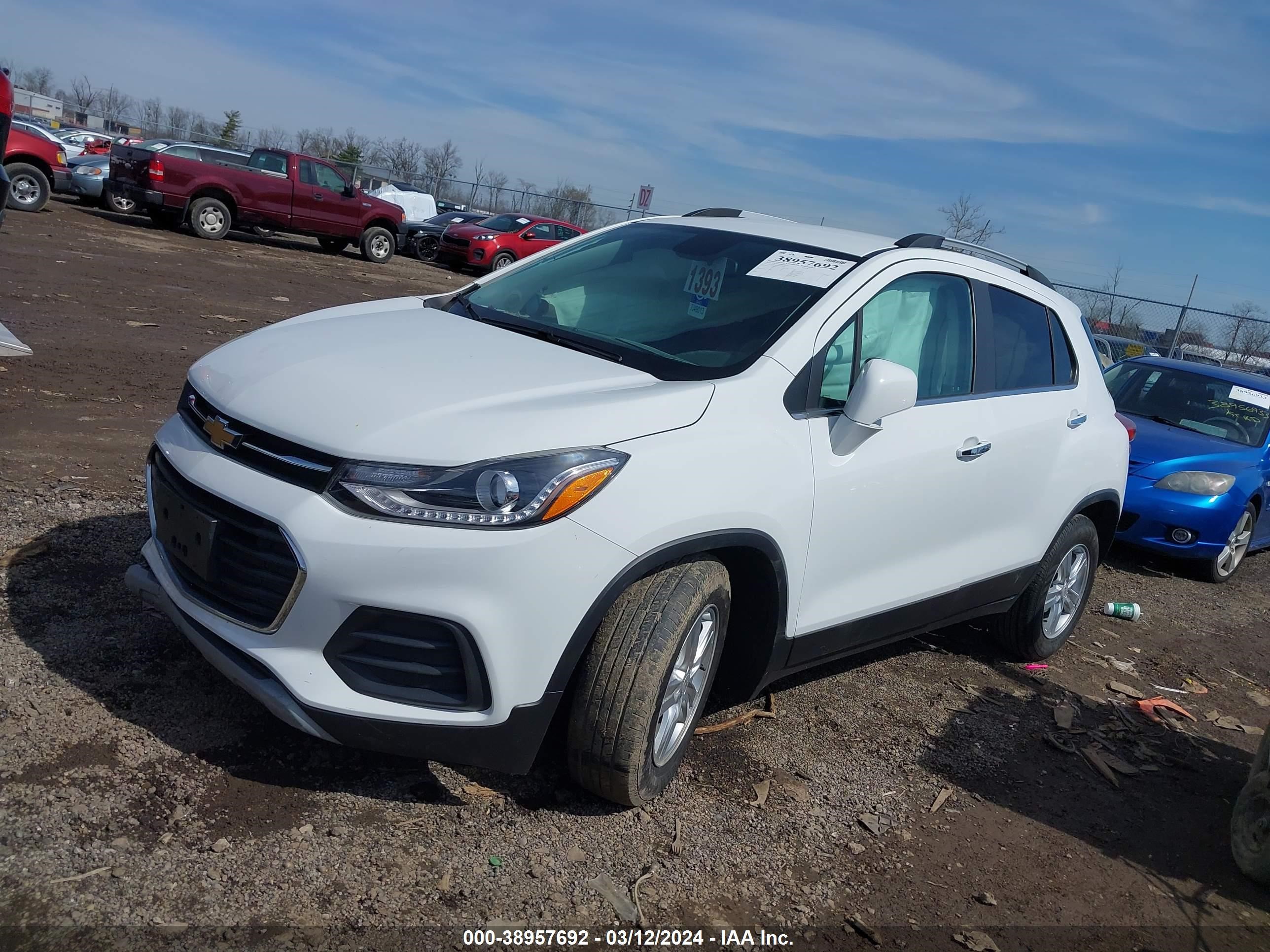 Photo 1 VIN: KL7CJLSB4JB727722 - CHEVROLET TRAX 