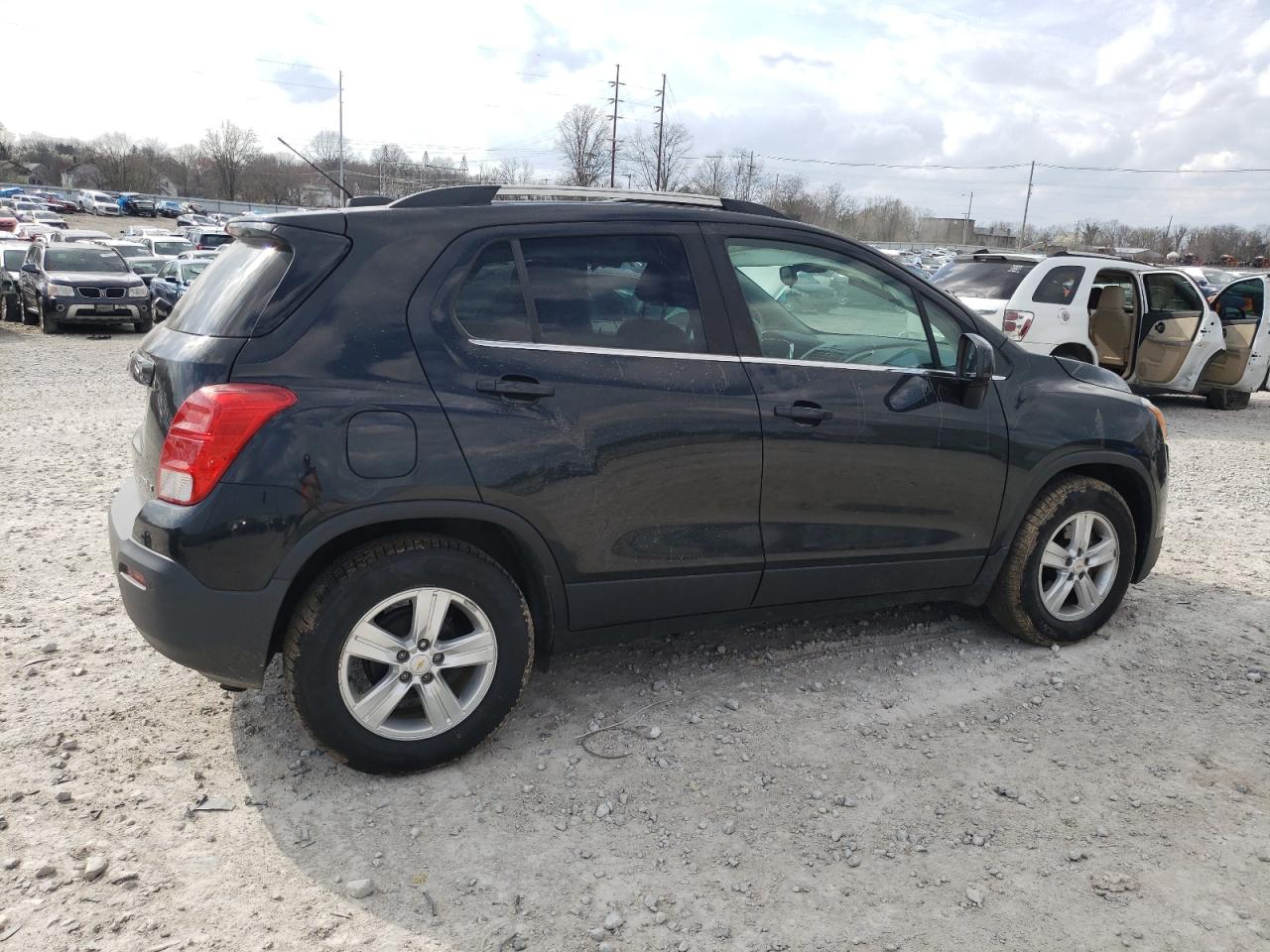 Photo 2 VIN: KL7CJLSB5GB722733 - CHEVROLET TRAX 