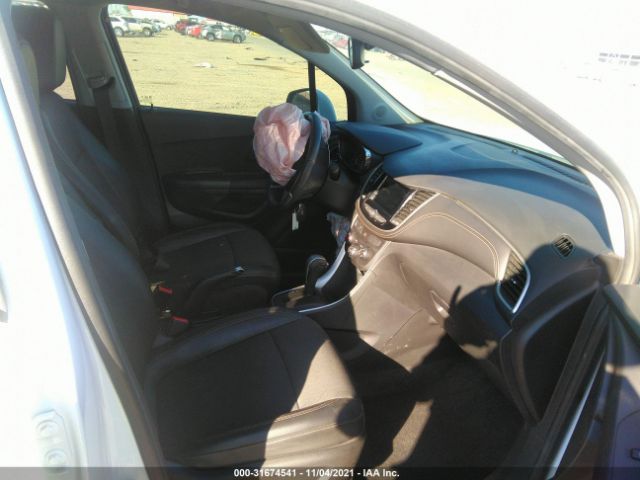 Photo 4 VIN: KL7CJLSB5JB635406 - CHEVROLET TRAX 