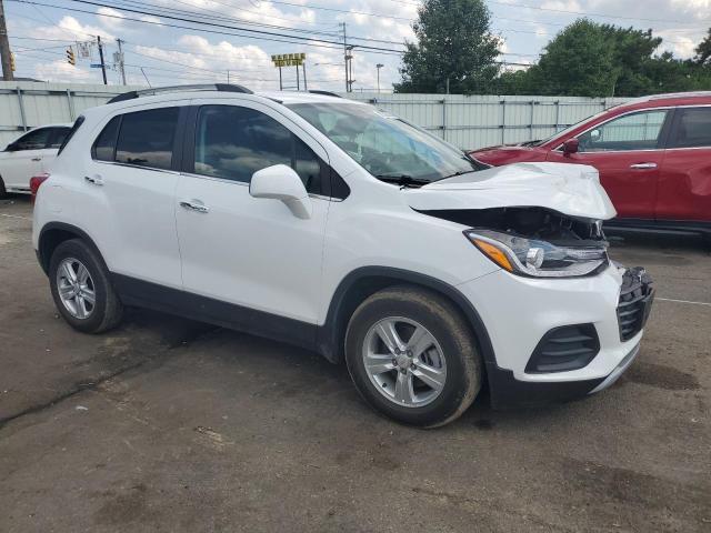 Photo 3 VIN: KL7CJLSB5JB681754 - CHEVROLET TRAX 