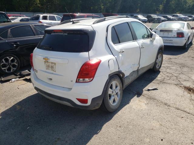 Photo 3 VIN: KL7CJLSB5KB749875 - CHEVROLET TRAX 1LT 