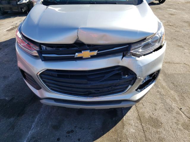 Photo 8 VIN: KL7CJLSB5KB823022 - CHEVROLET TRAX 1LT 