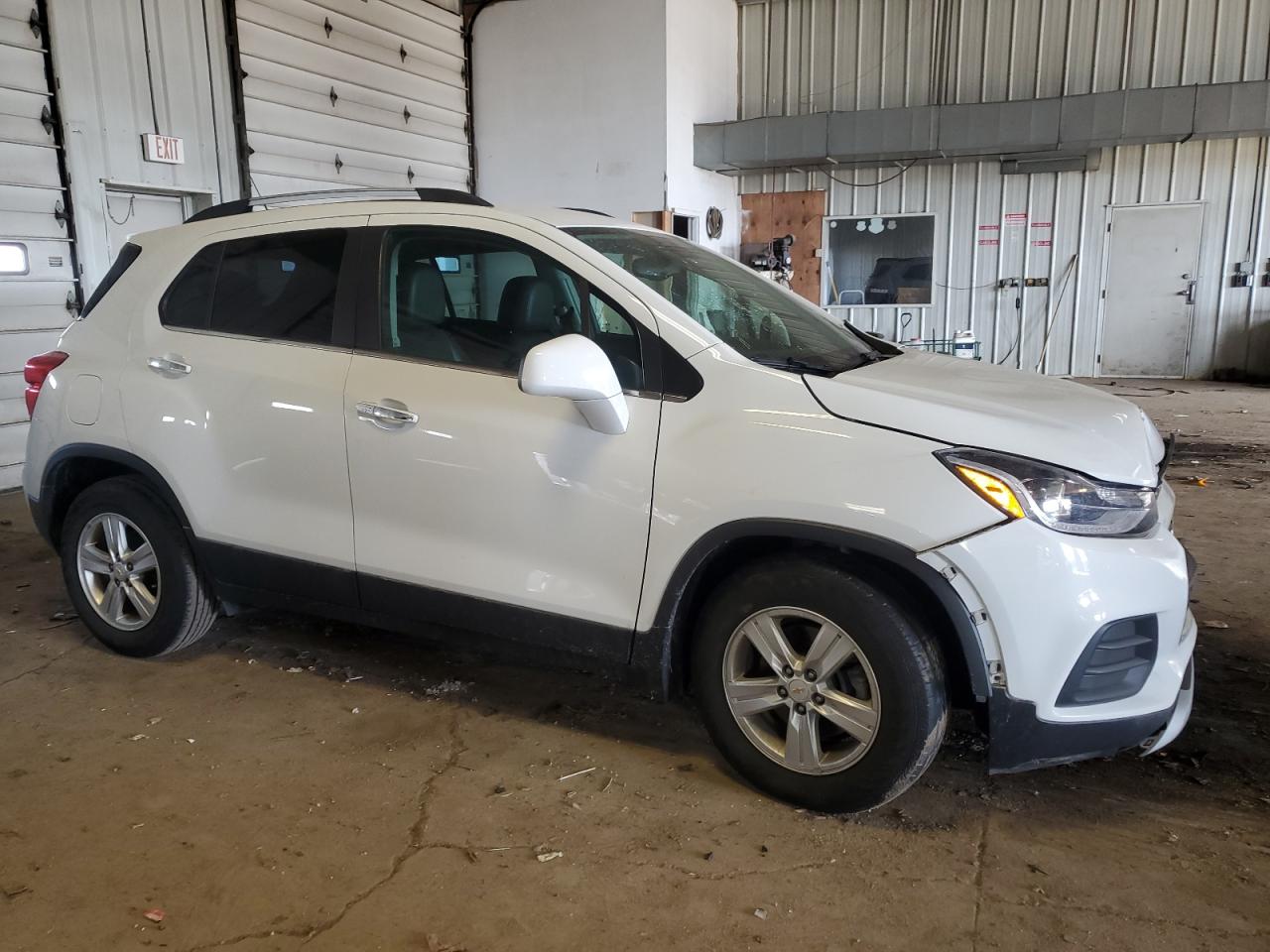 Photo 3 VIN: KL7CJLSB5KB933813 - CHEVROLET TRAX 