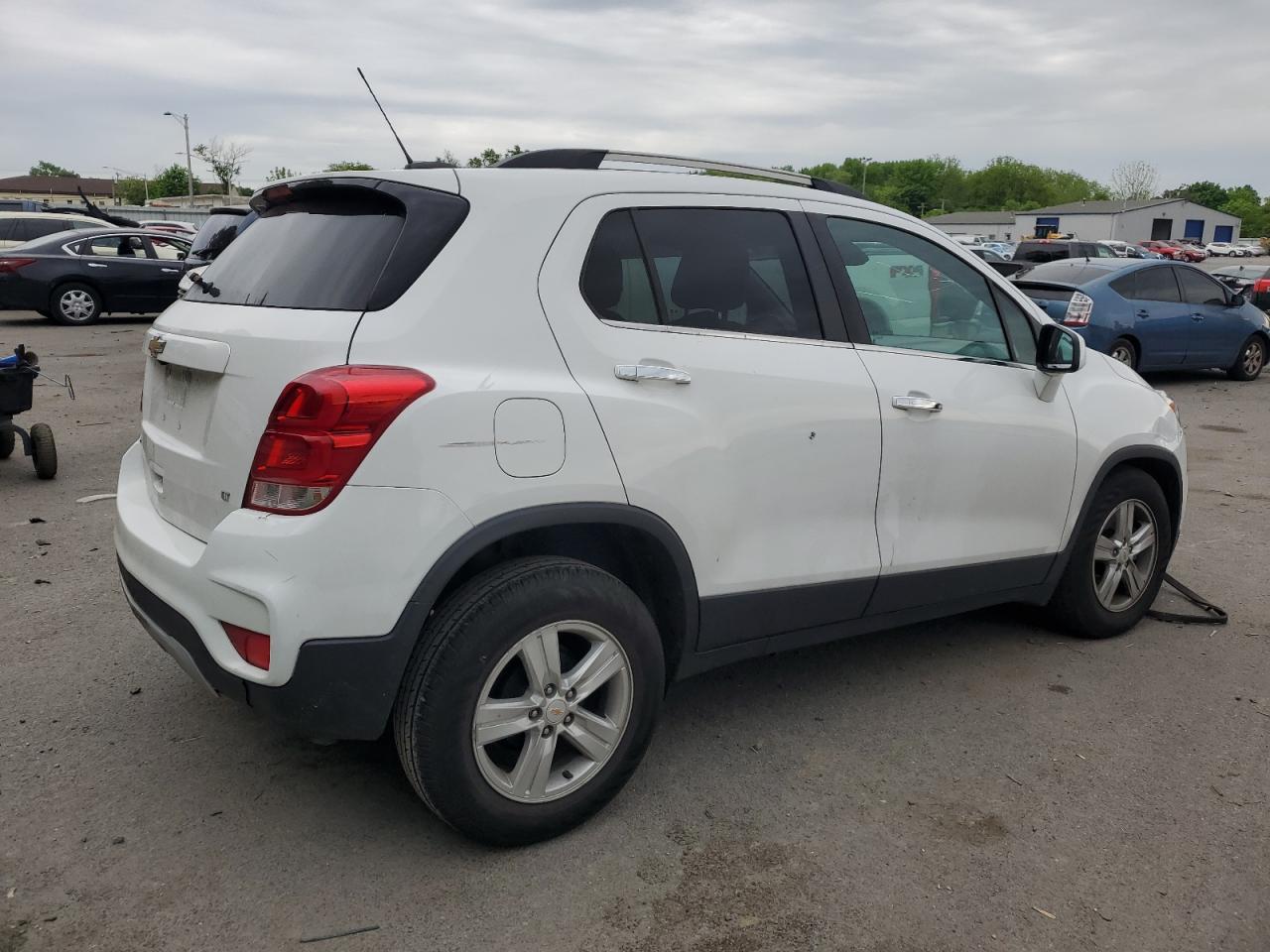 Photo 2 VIN: KL7CJLSB5KB959585 - CHEVROLET TRAX 