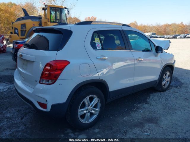 Photo 3 VIN: KL7CJLSB6JB598835 - CHEVROLET TRAX 