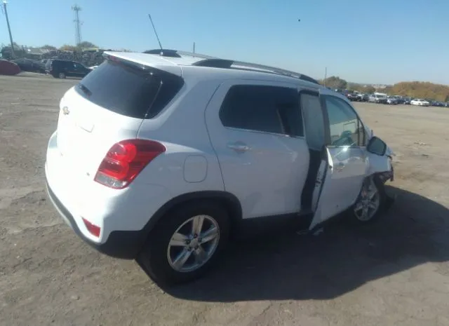 Photo 3 VIN: KL7CJLSB6JB705429 - CHEVROLET TRAX 