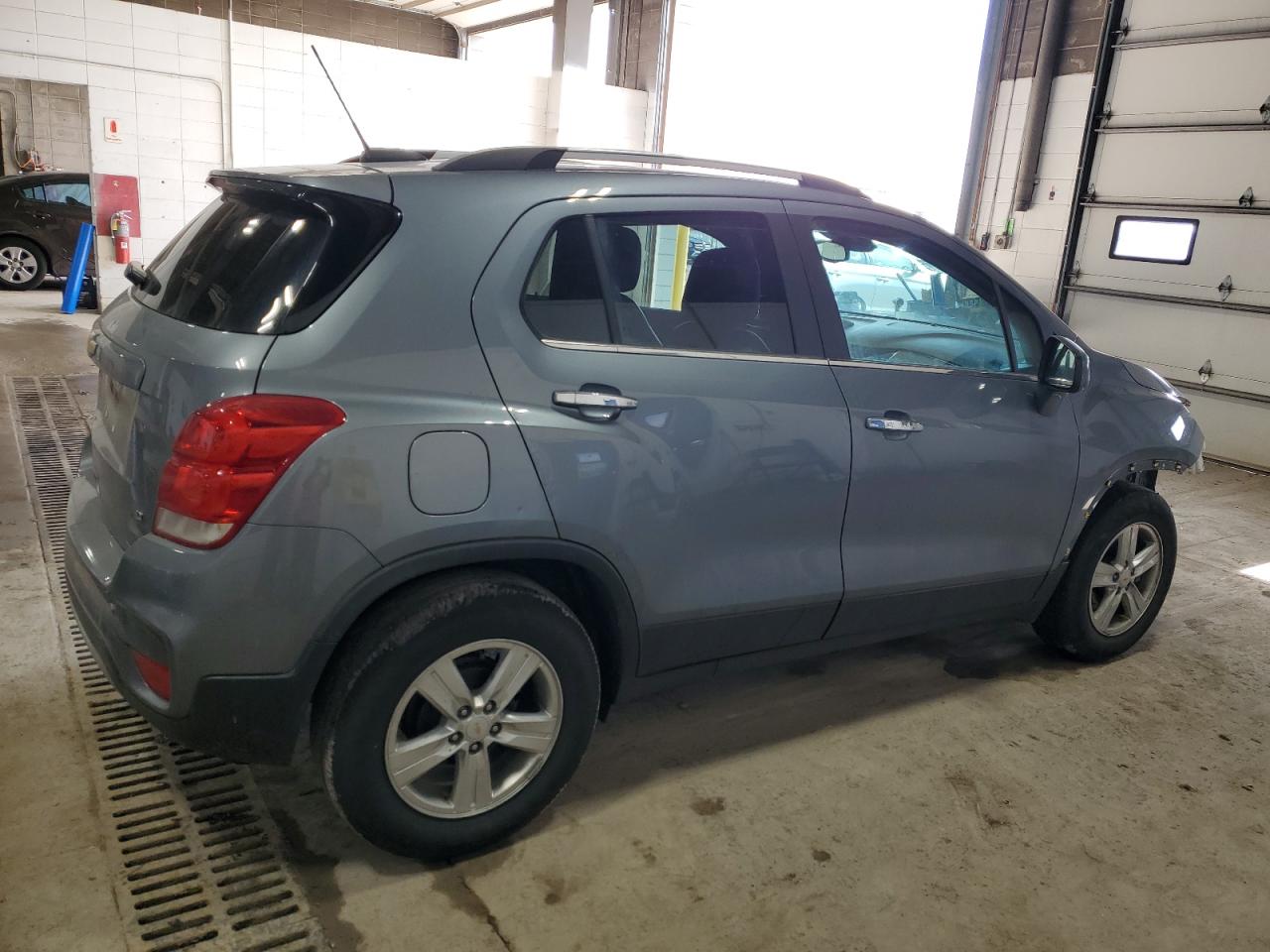 Photo 2 VIN: KL7CJLSB6KB855607 - CHEVROLET TRAX 