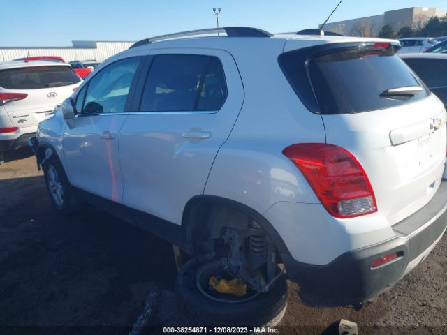 Photo 2 VIN: KL7CJLSB7GB651227 - CHEVROLET TRAX 