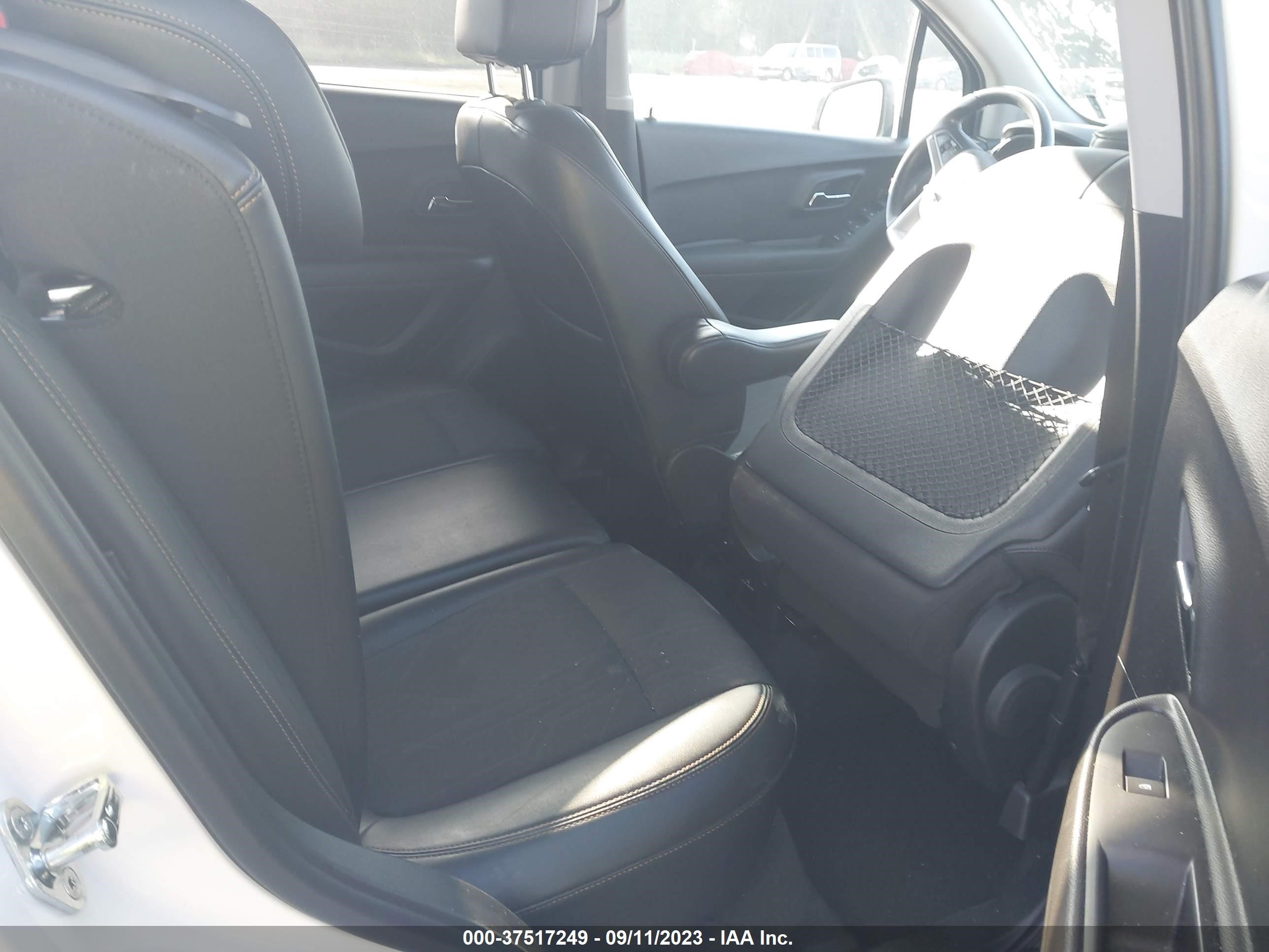 Photo 7 VIN: KL7CJLSB7JB725995 - CHEVROLET TRAX 