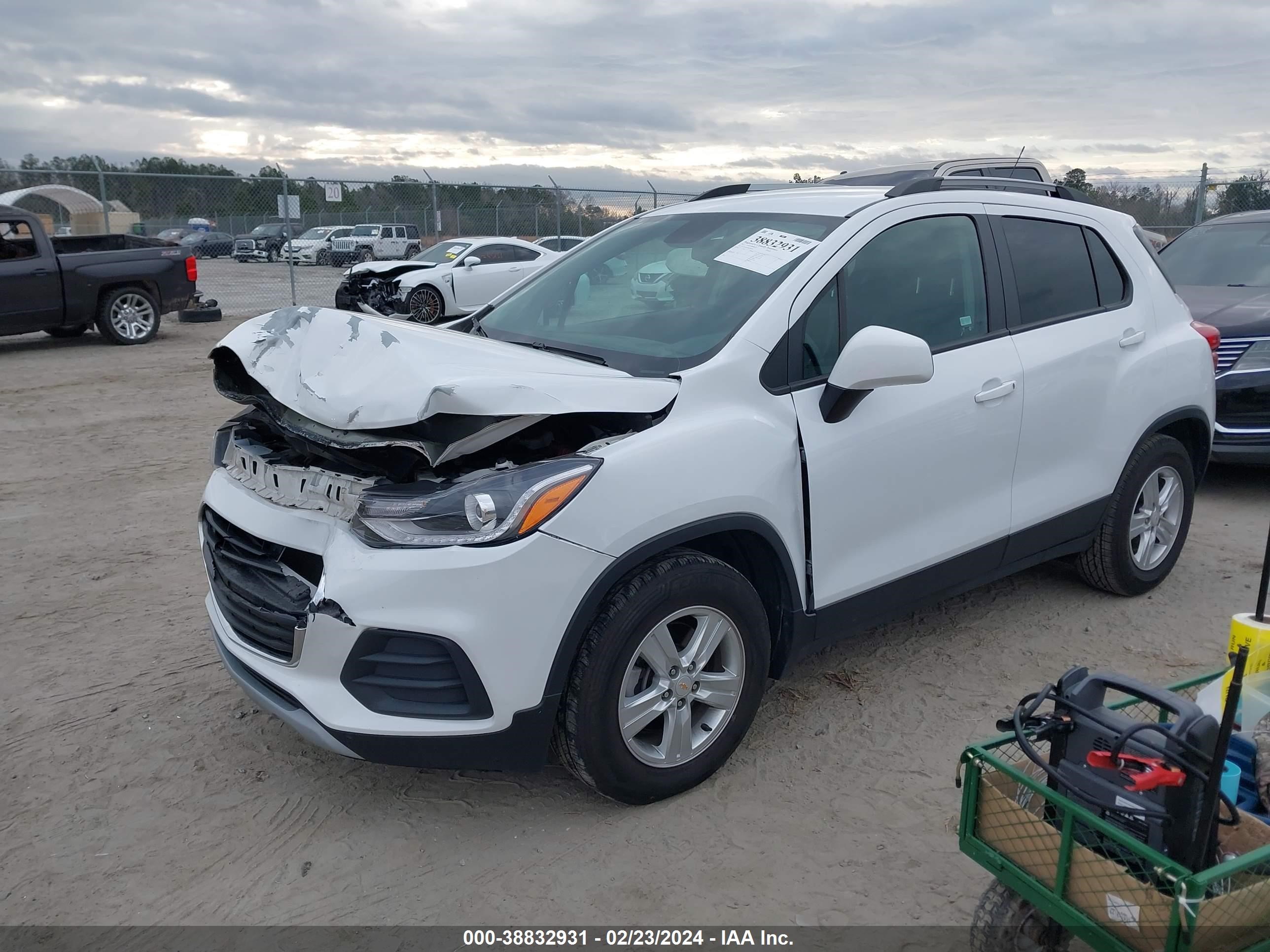 Photo 1 VIN: KL7CJLSB7MB330428 - CHEVROLET TRAX 