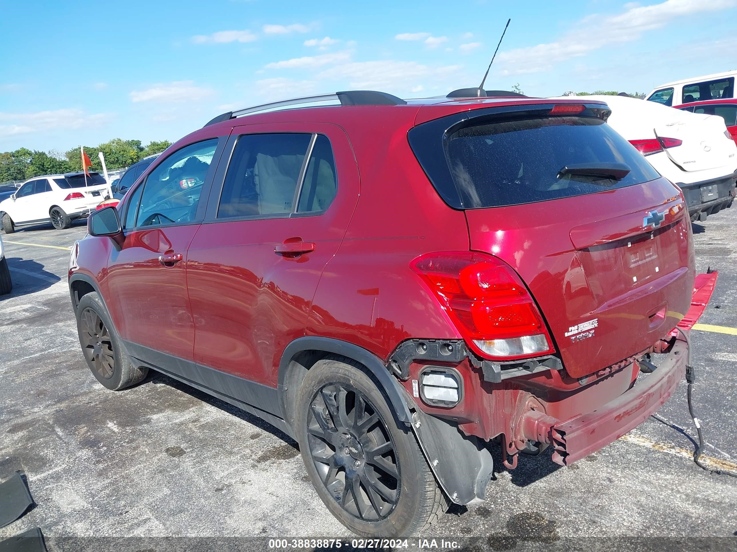 Photo 2 VIN: KL7CJLSB7MB347701 - CHEVROLET TRAX 