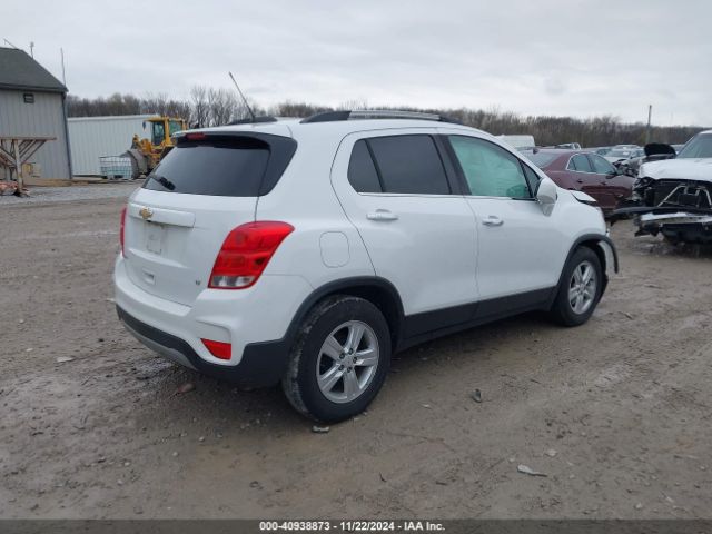 Photo 3 VIN: KL7CJLSB8JB598478 - CHEVROLET TRAX 