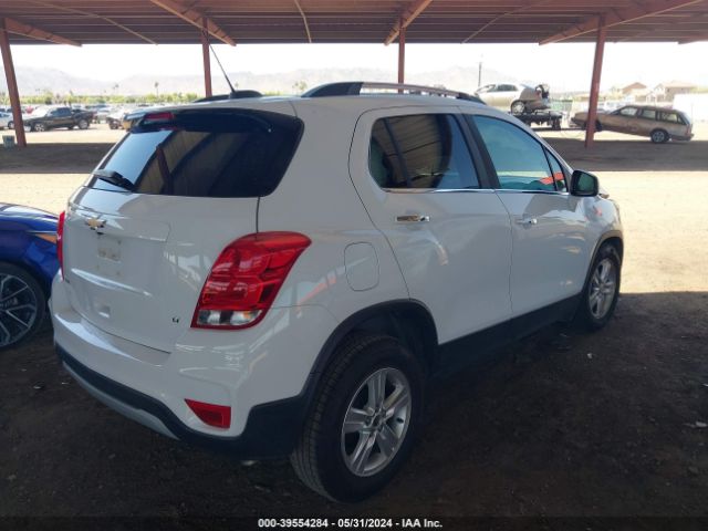 Photo 3 VIN: KL7CJLSB8JB677231 - CHEVROLET TRAX 