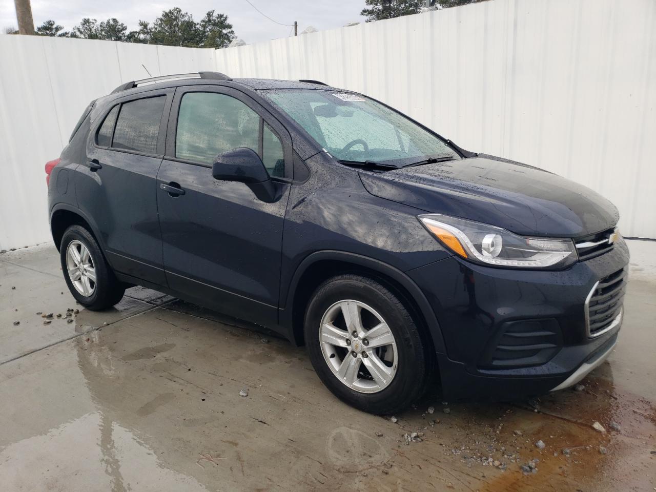 Photo 3 VIN: KL7CJLSB8MB323245 - CHEVROLET TRAX 