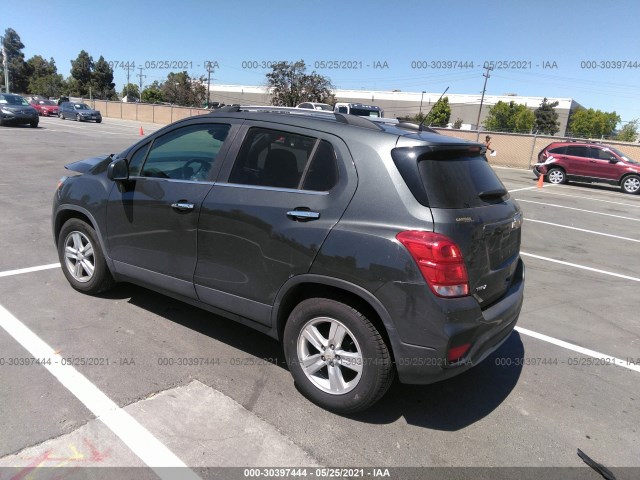 Photo 2 VIN: KL7CJLSB9JB677139 - CHEVROLET TRAX 