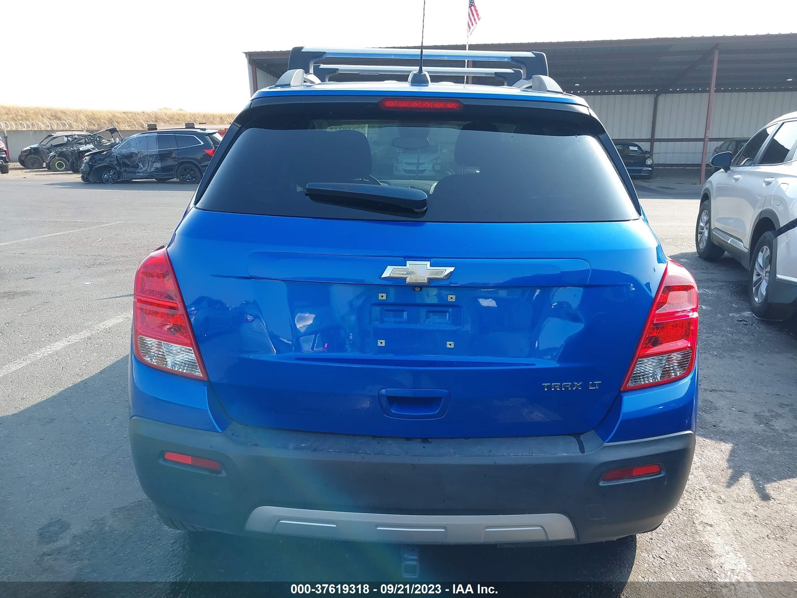 Photo 15 VIN: KL7CJLSBXFB058931 - CHEVROLET TRAX 