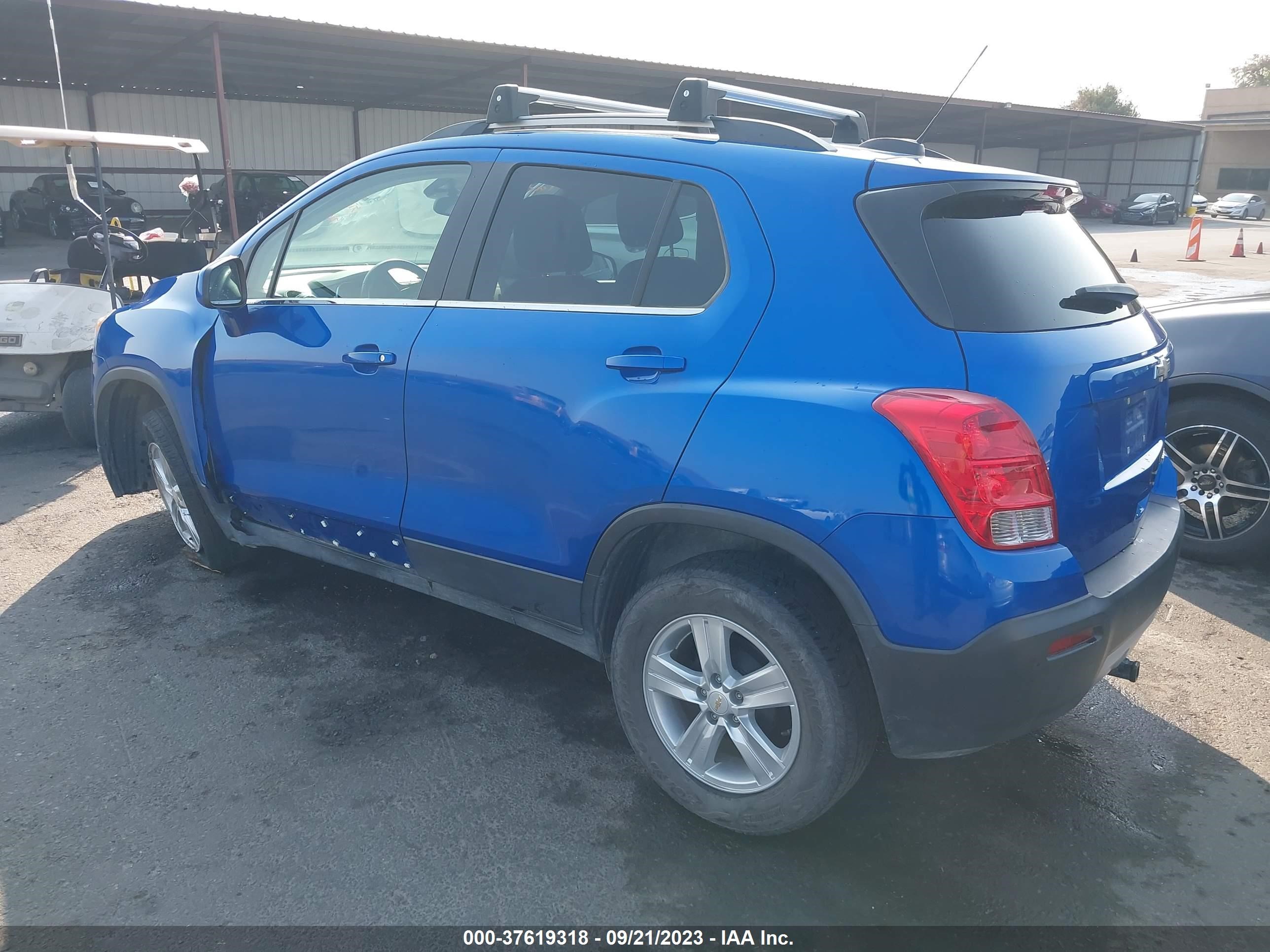 Photo 2 VIN: KL7CJLSBXFB058931 - CHEVROLET TRAX 