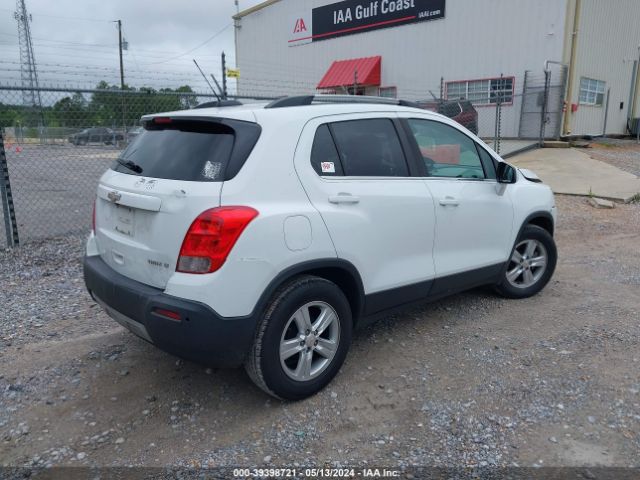 Photo 3 VIN: KL7CJLSBXGB757400 - CHEVROLET TRAX 