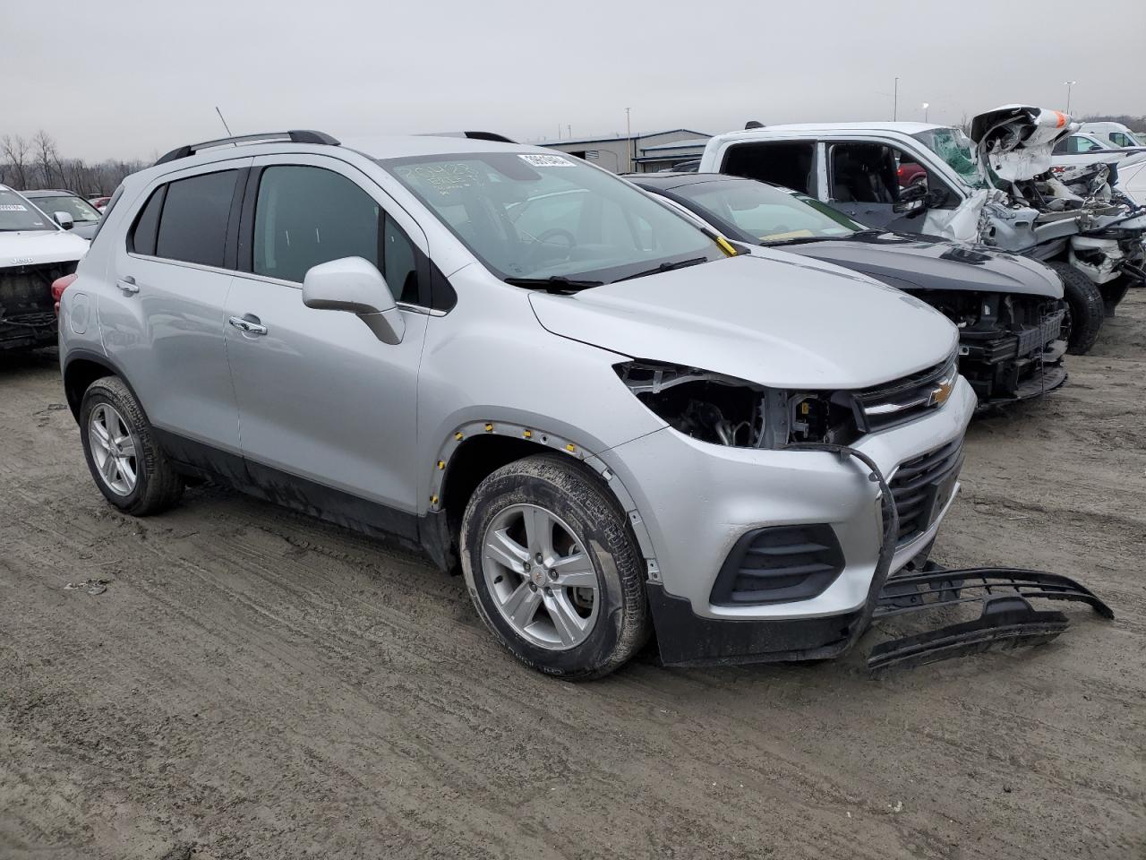 Photo 3 VIN: KL7CJLSBXHB235495 - CHEVROLET TRAX 