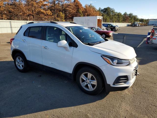 Photo 3 VIN: KL7CJLSBXJB658440 - CHEVROLET TRAX 