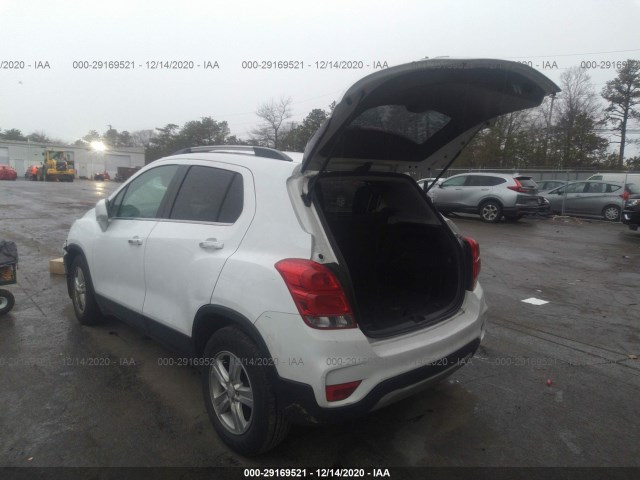 Photo 2 VIN: KL7CJLSBXJB723447 - CHEVROLET TRAX 