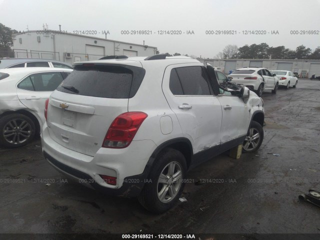 Photo 3 VIN: KL7CJLSBXJB723447 - CHEVROLET TRAX 