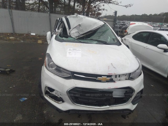 Photo 5 VIN: KL7CJLSBXJB723447 - CHEVROLET TRAX 