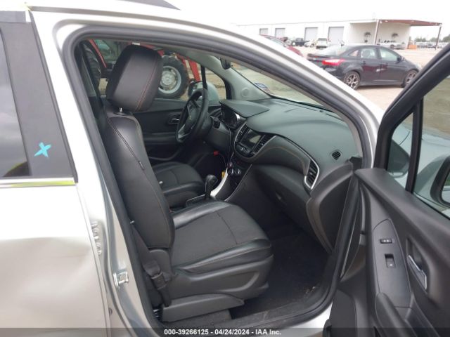 Photo 4 VIN: KL7CJLSBXKB776425 - CHEVROLET TRAX 