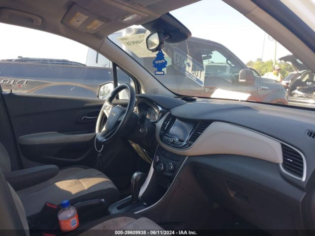 Photo 4 VIN: KL7CJLSBXLB315680 - CHEVROLET TRAX 