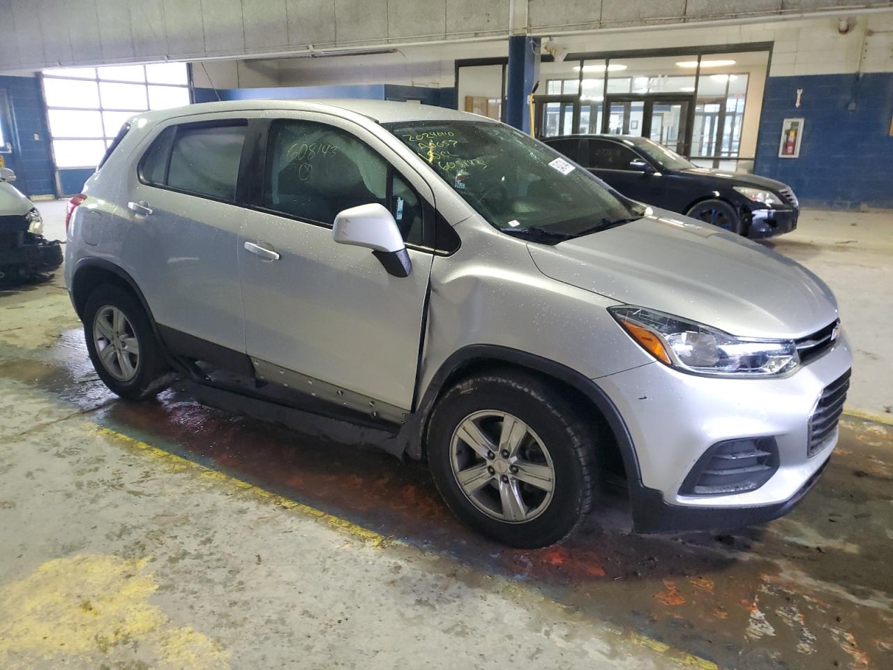 Photo 3 VIN: KL7CJNSB2JB608143 - CHEVROLET TRAX 