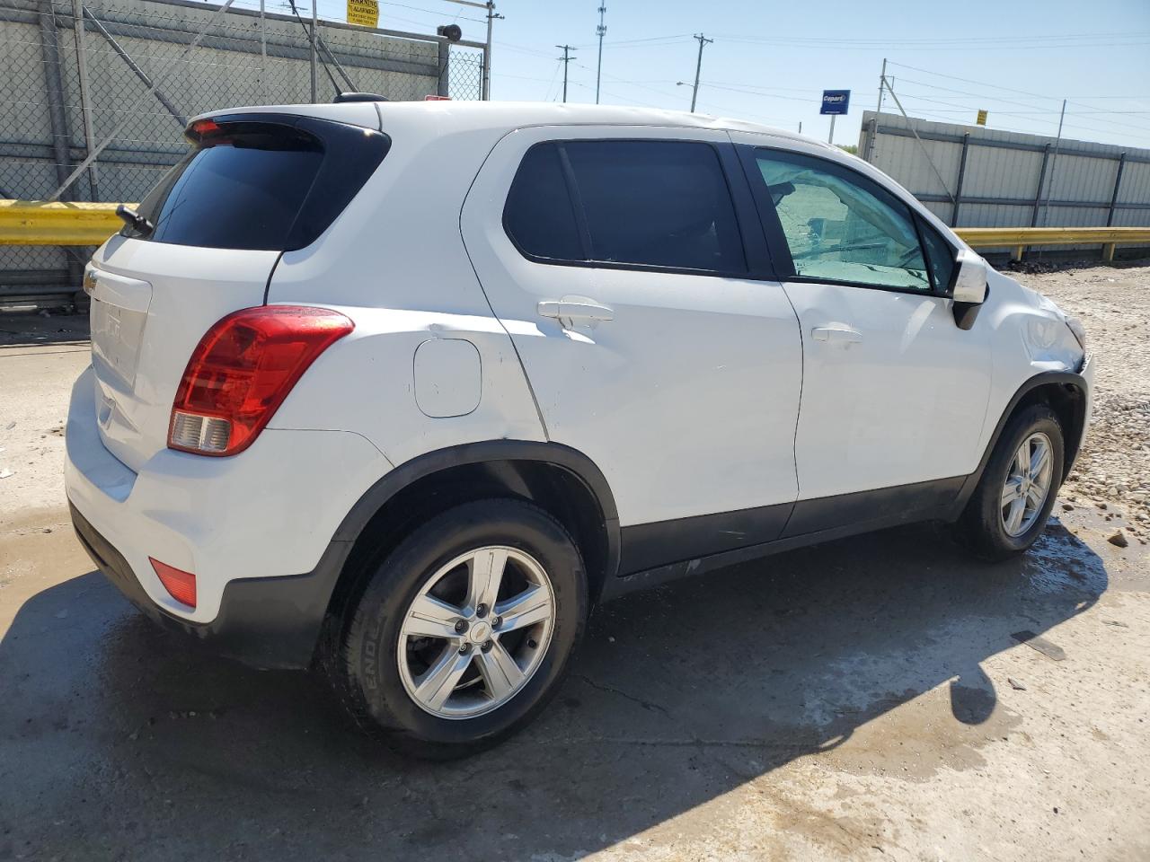 Photo 2 VIN: KL7CJNSB2LB059045 - CHEVROLET TRAX 